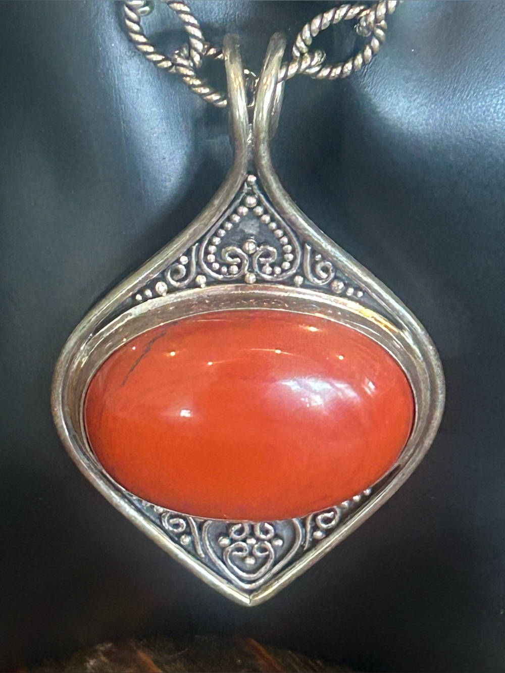 Suarti Carnelian Pendant on Carolyn Pollack Rope Chain